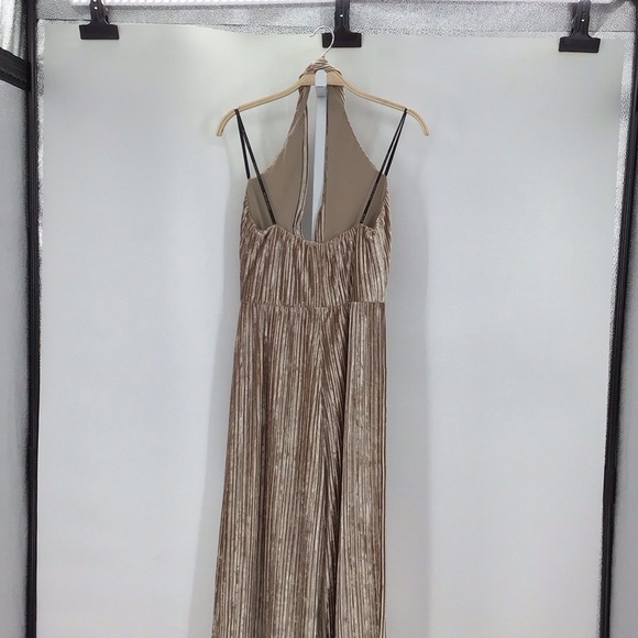 Black halo romper golden size 6 - Picture 1 of 2